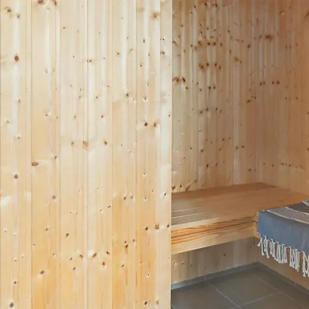 Сasa de vacaciones In With Sauna *